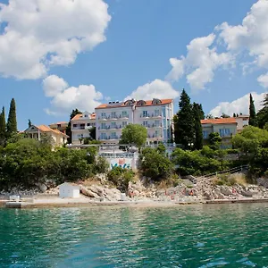 https://hotel-vali.primorje-gorskikotar.com